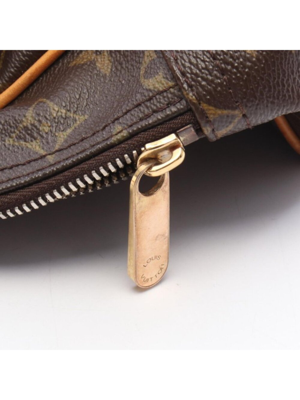 Louis Vuitton Handbag Manhattan GM Monogram Leather - Picture 10 of 13